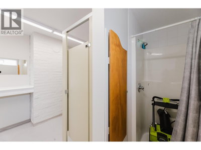 Image #1 of Commercial for Sale at Mermaid, Sechelt, British Columbia