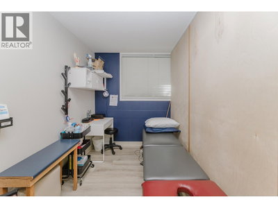 Image #1 of Commercial for Sale at Mermaid, Sechelt, British Columbia