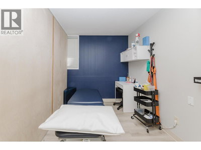 Image #1 of Commercial for Sale at Mermaid, Sechelt, British Columbia