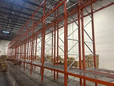 Image #1 of Commercial for Sale at 194, Surrey, British Columbia