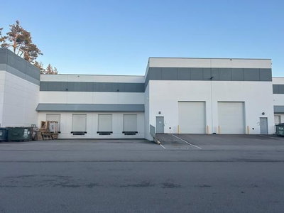 Image #1 of Commercial for Sale at 194, Surrey, British Columbia