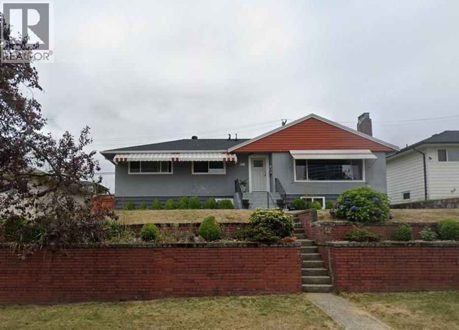 4771 RIDGELAWN Drive, Burnaby, British Columbia V5C 3Y1
