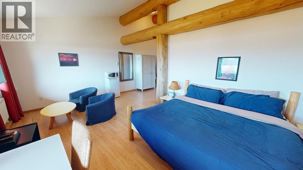 4696 TWELVE MILE ROAD Image 16