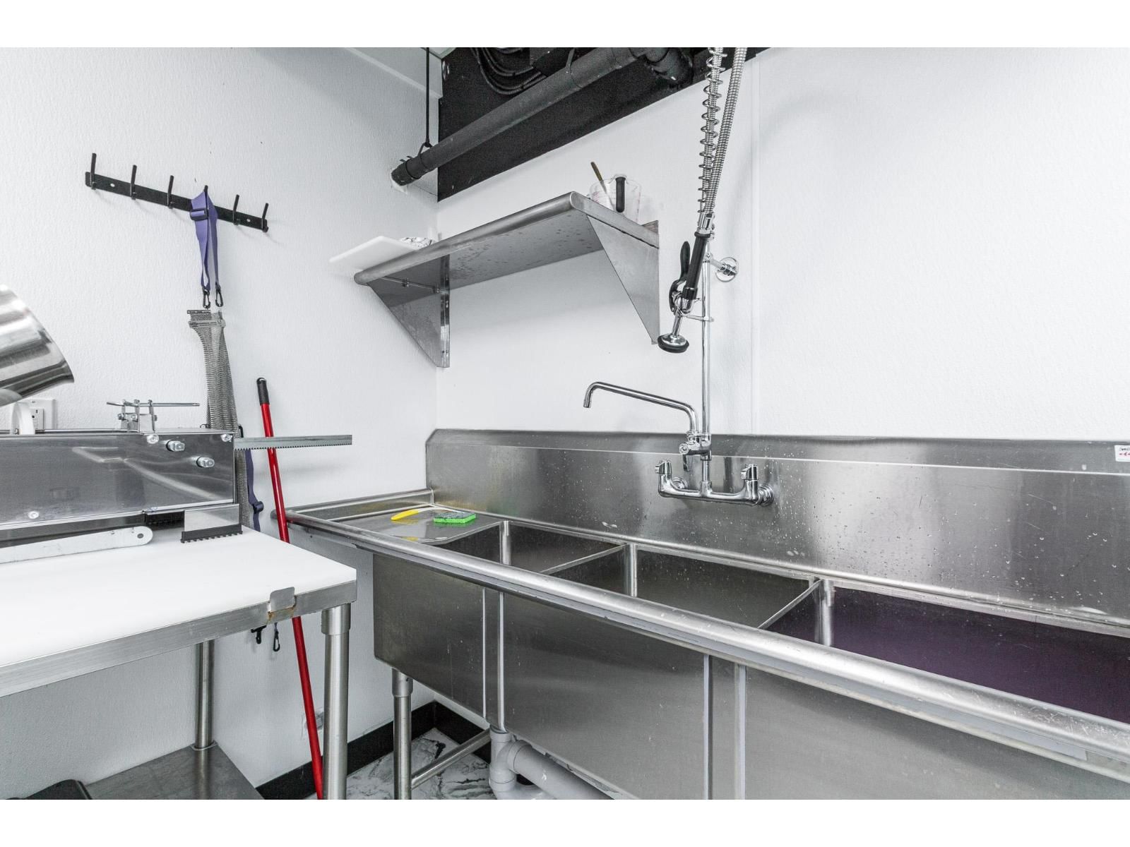 1234 CONFIDENTIAL STREET Image 16