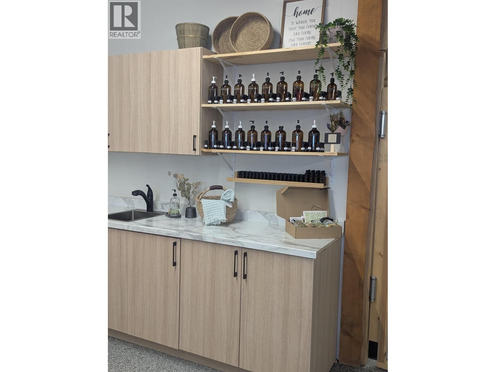 3110 15TH AVENUE Image 2