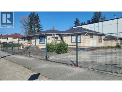1881 PRAIRIE Avenue | Port Coquitlam British Columbia | Slide Image Six