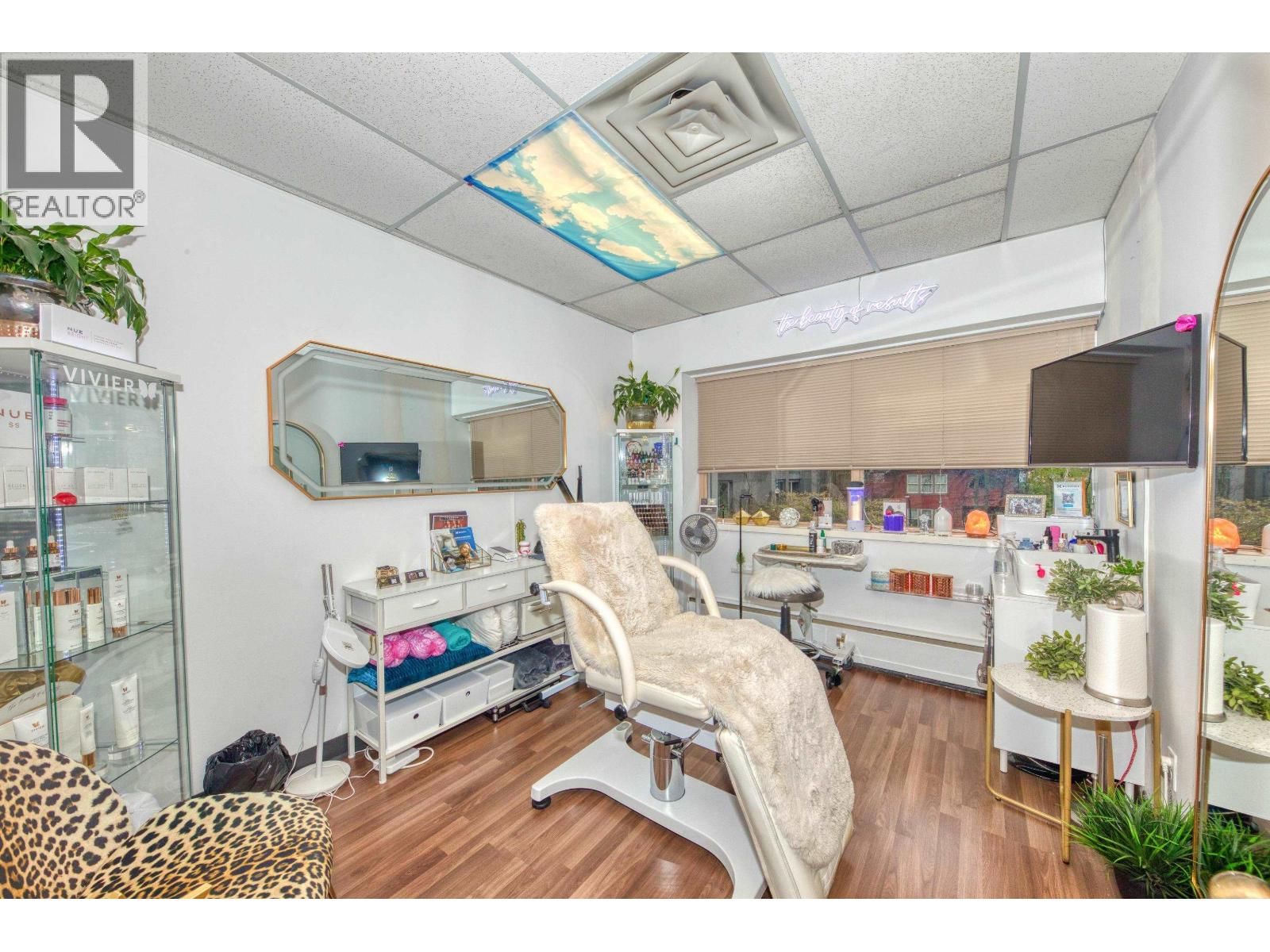 11316 CONFIDENTIAL Image 7