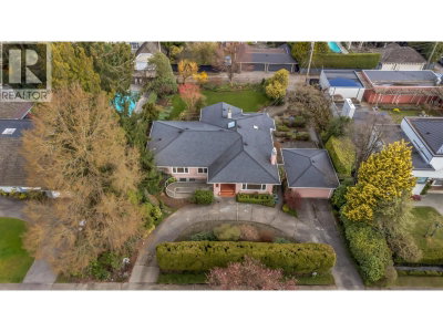 1549 33 Avenue | Vancouver British Columbia | Slide Image Two