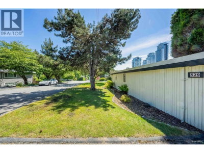 529 APPIAN Way | Coquitlam British Columbia | Slide Image Three
