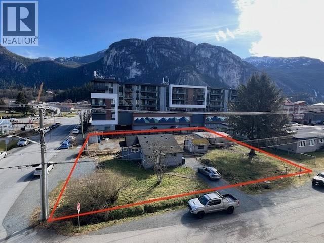 1362 1366 MAIN Street, Squamish, British Columbia V8B 0A9