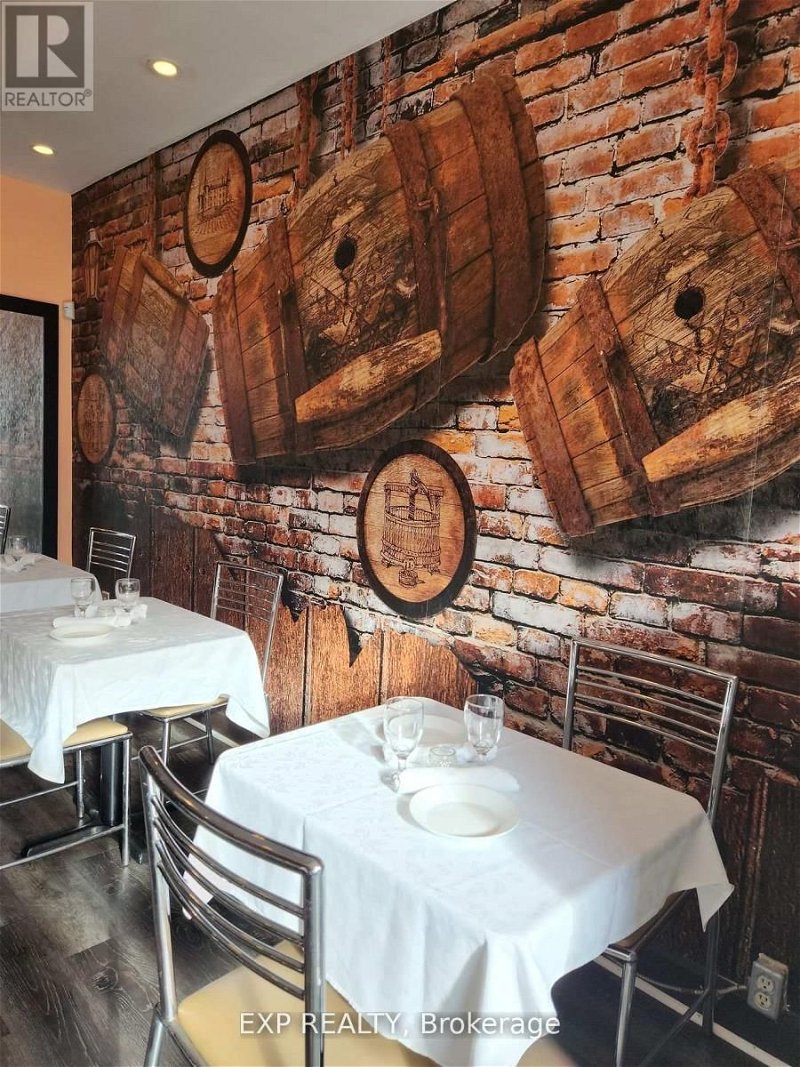 Image #1 of Restaurant for Sale at 606 Bloor St W, Toronto, Ontario