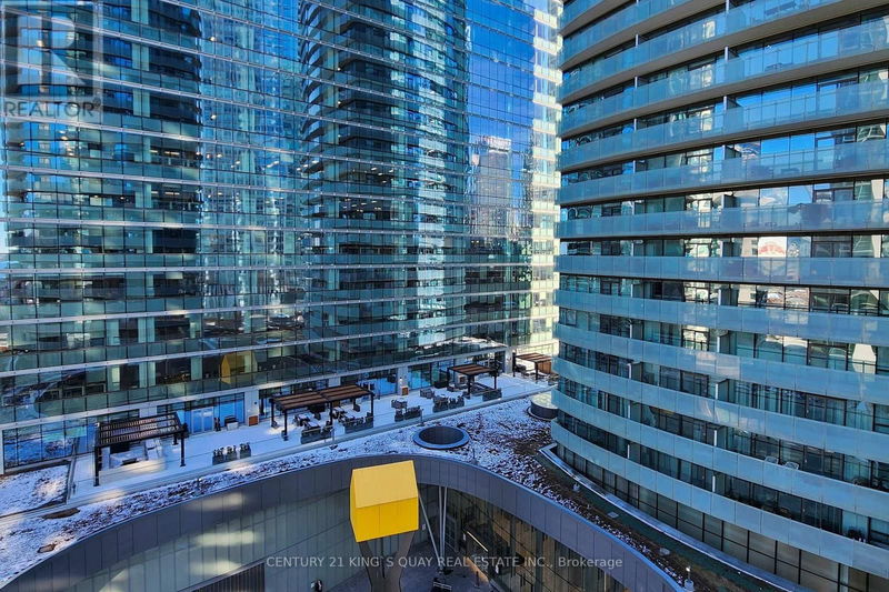  808 - 12 York Street  Toronto (Waterfront Communities), M5J0A9 | Image 29