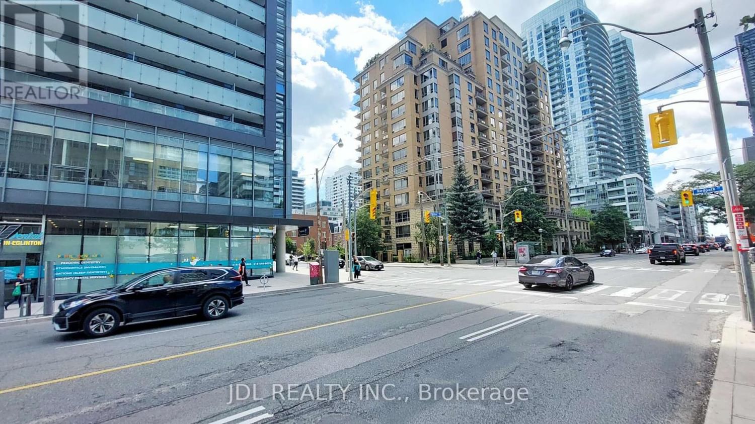 210 - 165 EGLINTON AVENUE E Image 5