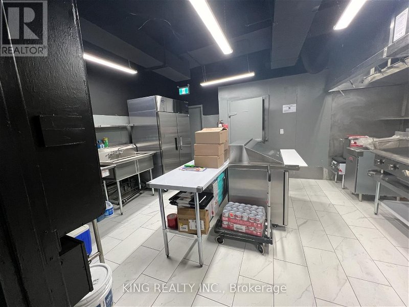 Image #1 of Restaurant for Sale at 394 Bloor St W, Toronto, Ontario