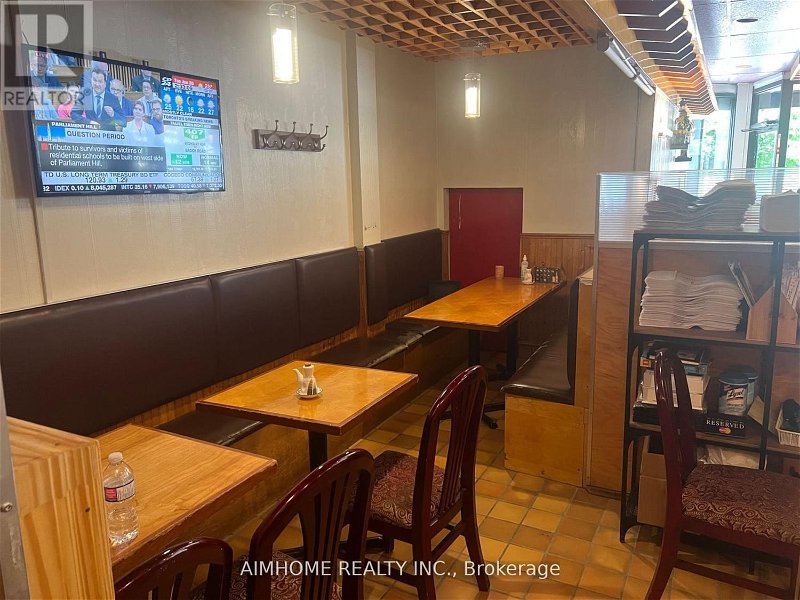 Image #1 of Restaurant for Sale at 362 Bloor St, Toronto, Ontario