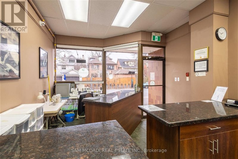 Image #1 of Business for Sale at 418 Summerhill Ave, Toronto, Ontario