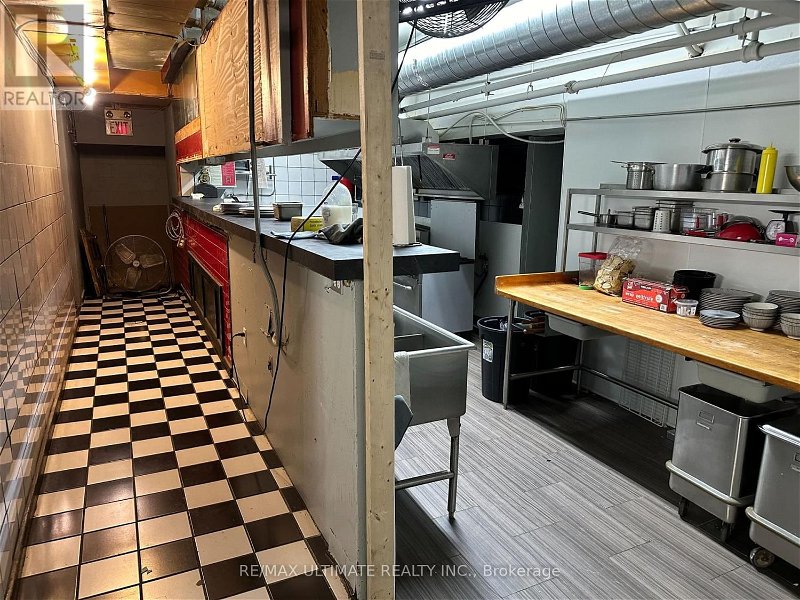 Image #1 of Restaurant for Sale at 546 College St W, Toronto, Ontario