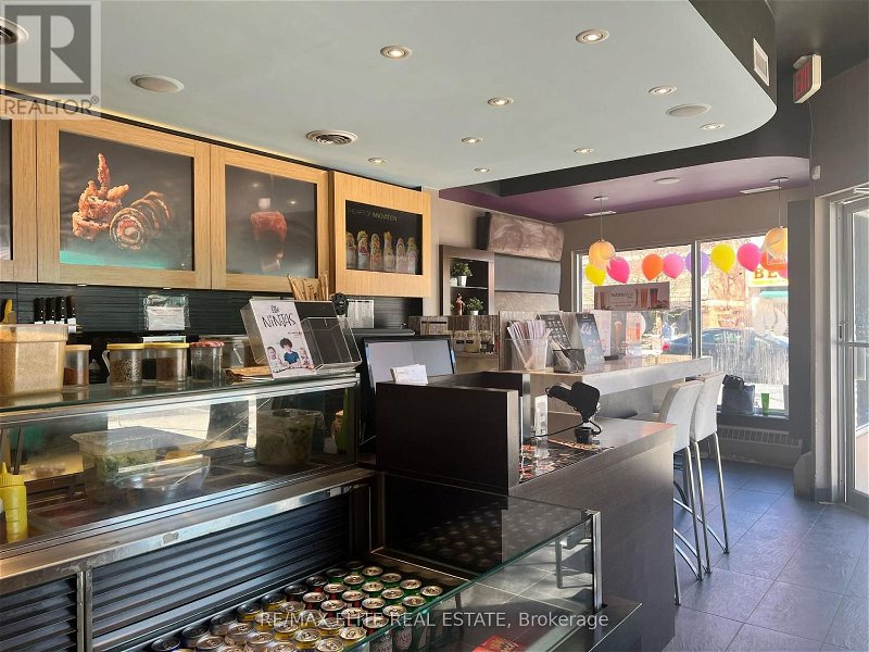 Image #1 of Restaurant for Sale at 2564 Yonge St, Toronto, Ontario