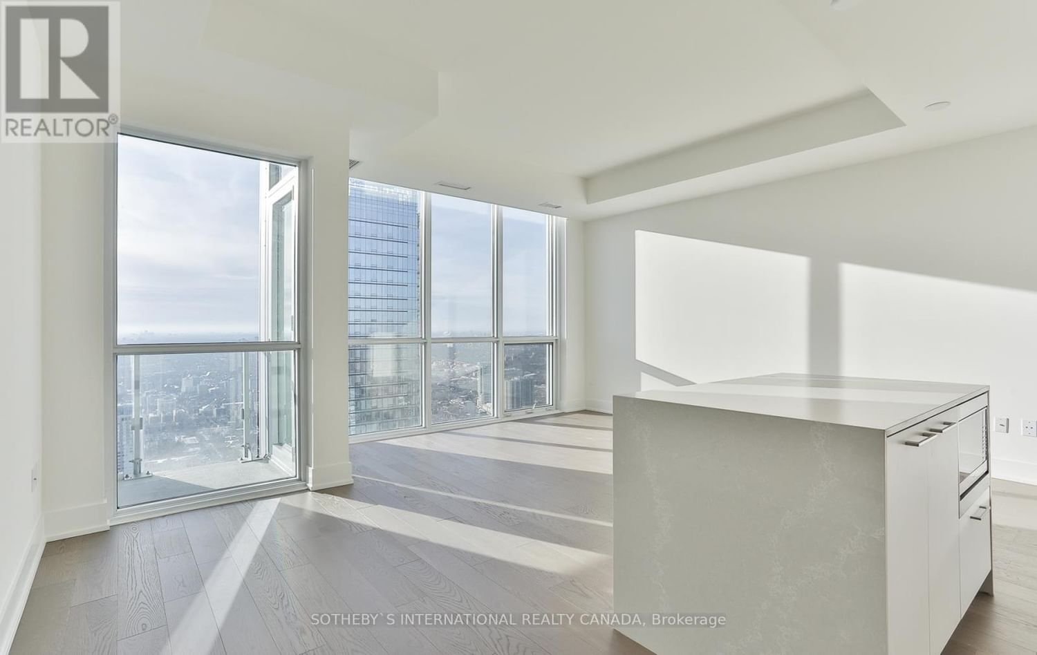 #5503 -1 YORKVILLE AVE Image 16