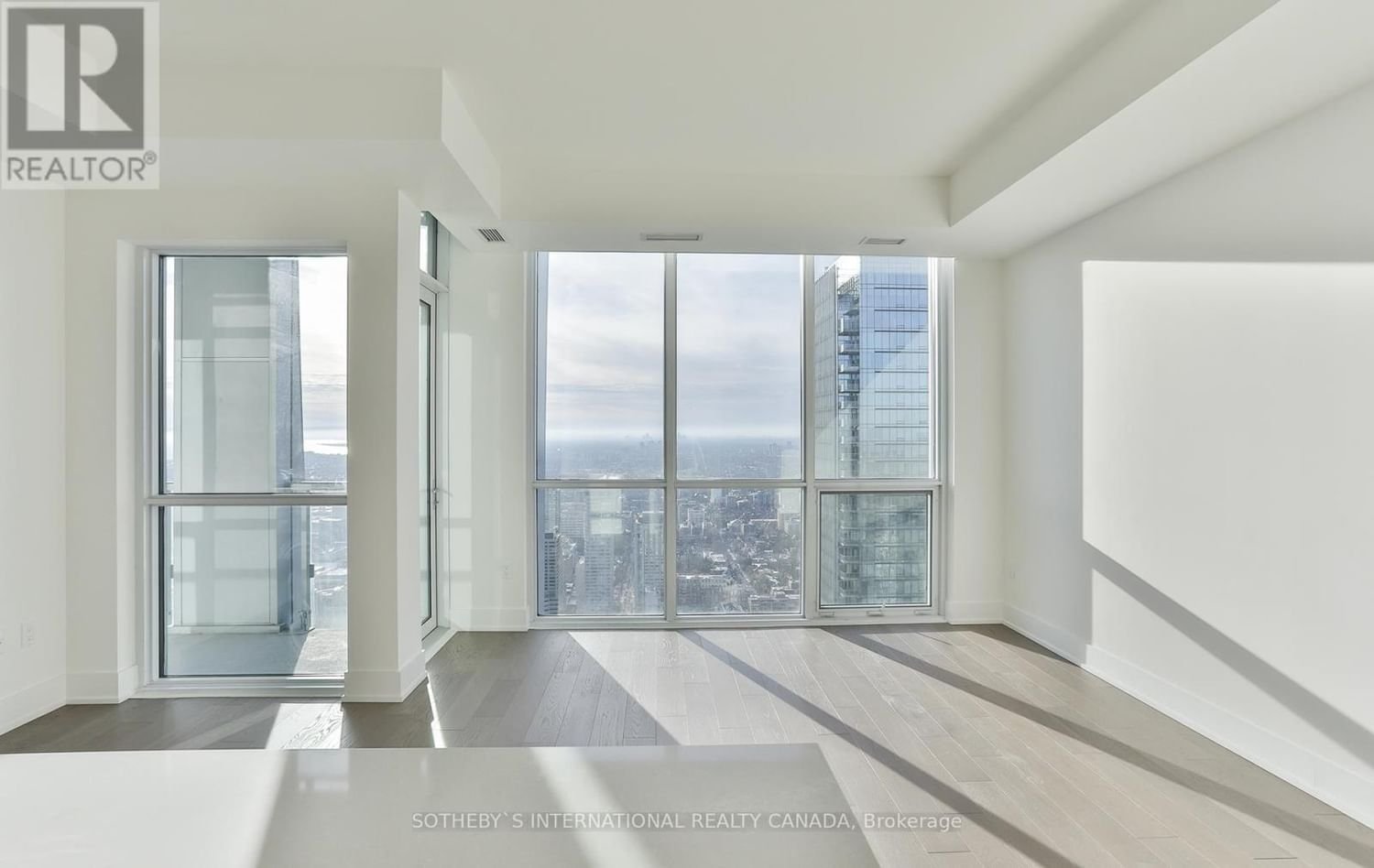 #5503 -1 YORKVILLE AVE Image 20