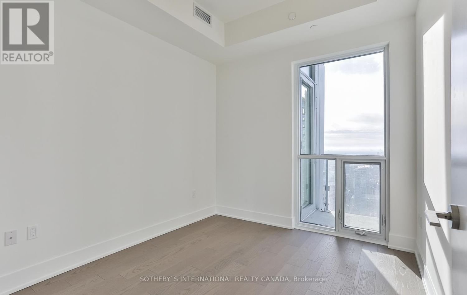 #5503 -1 YORKVILLE AVE Image 21