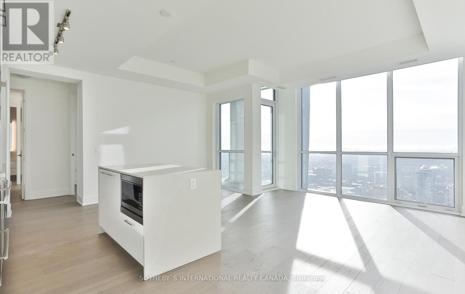 #5503 -1 YORKVILLE AVE Image 3
