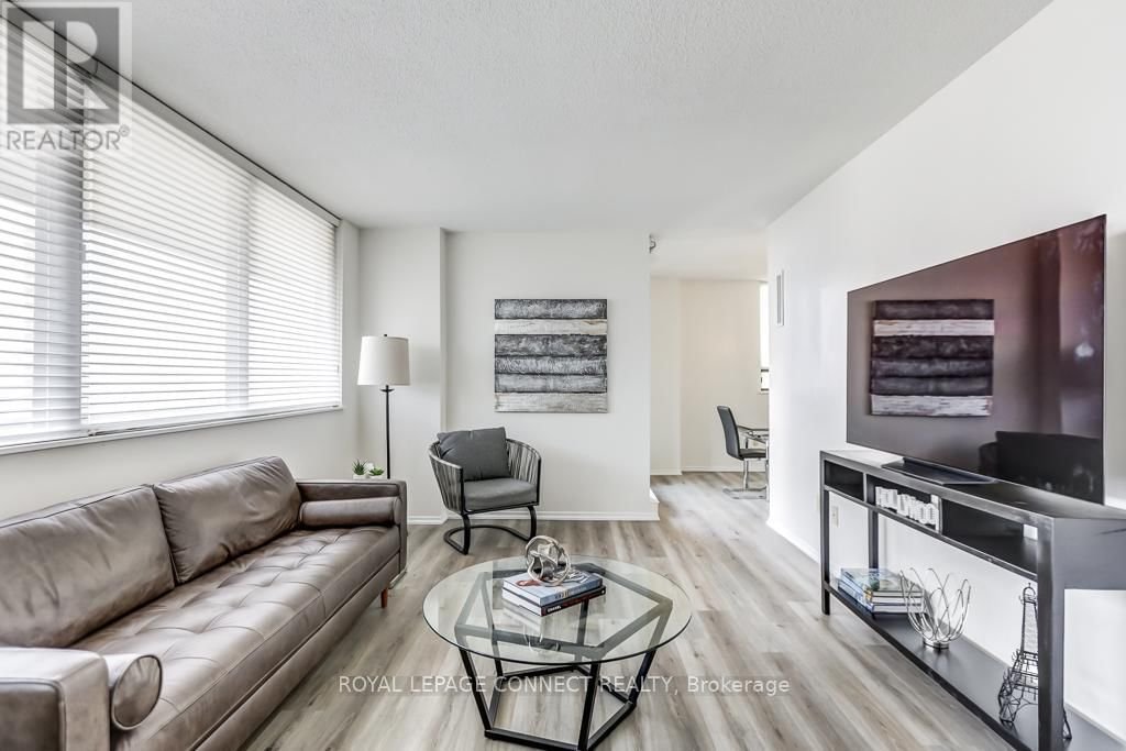 #1908 -75 WYNFORD HEIGHTS CRES Image 6