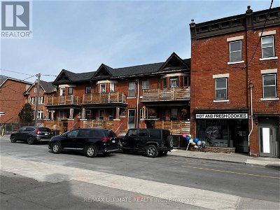 Image #1 of Commercial for Sale at 688 Bloor St W, Toronto, Ontario