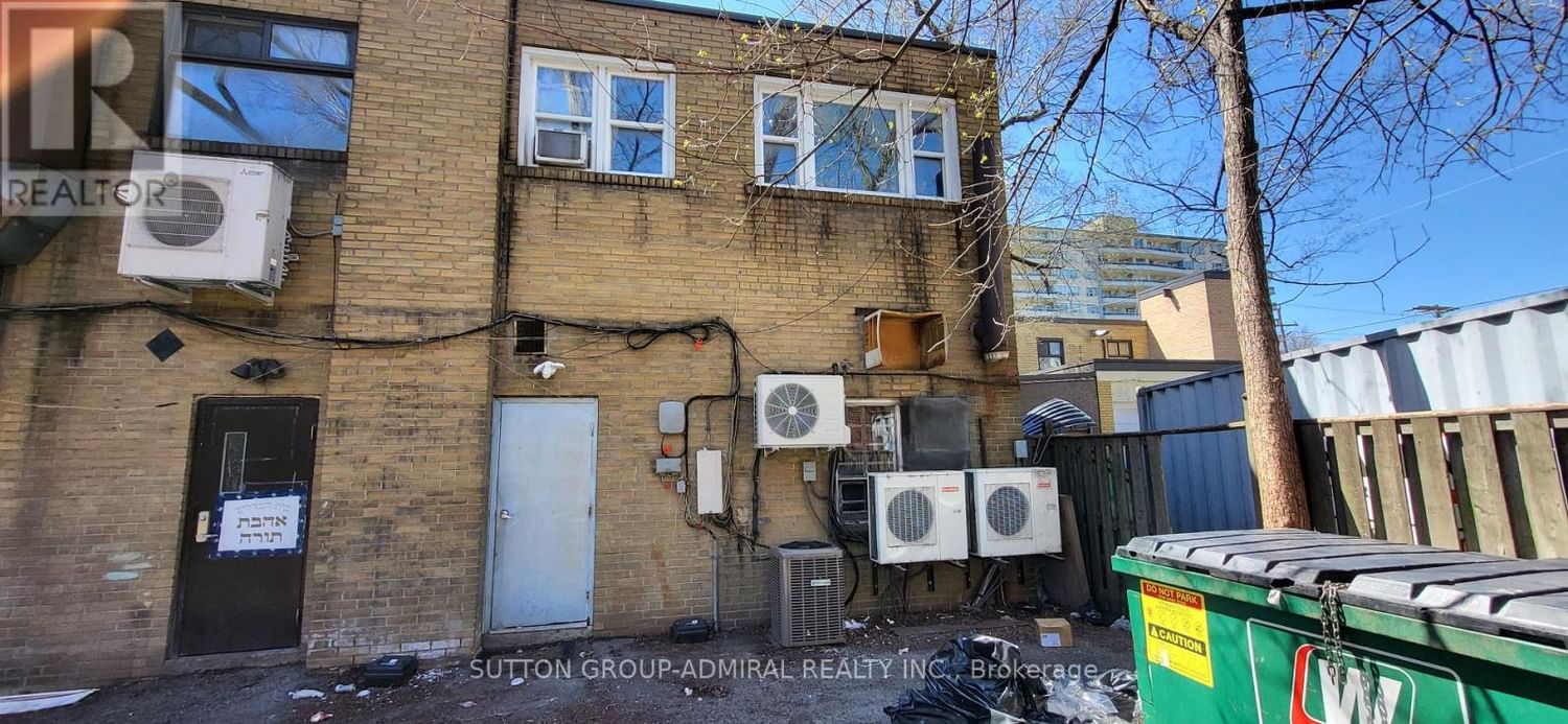 2839 BATHURST STREET Image 34