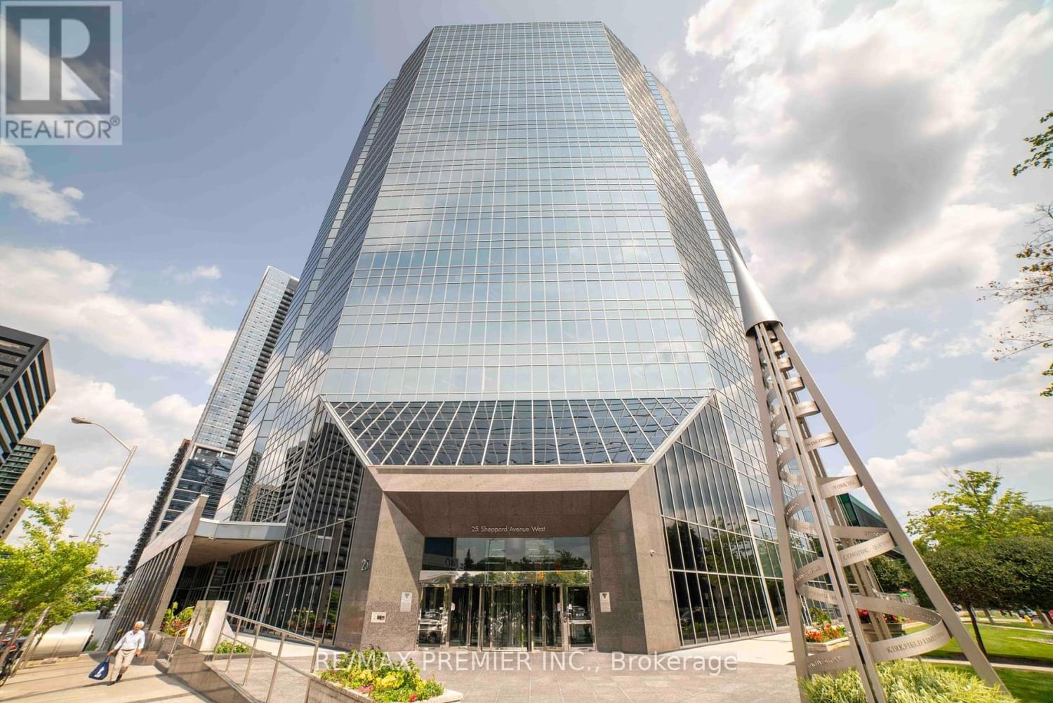 300-22 - 25 SHEPPARD AVENUE W Image 1