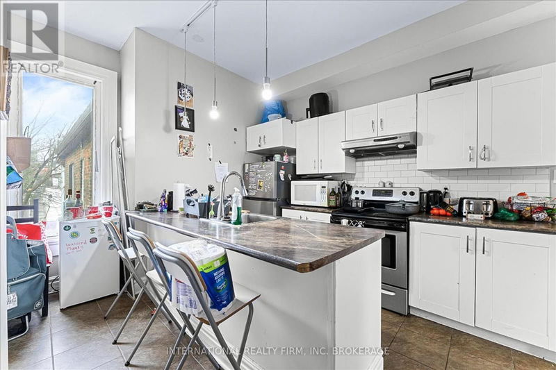 256 Gerrard Street East Toronto (Cabbagetown-South St. James Town), M5A2G2 | Image 7