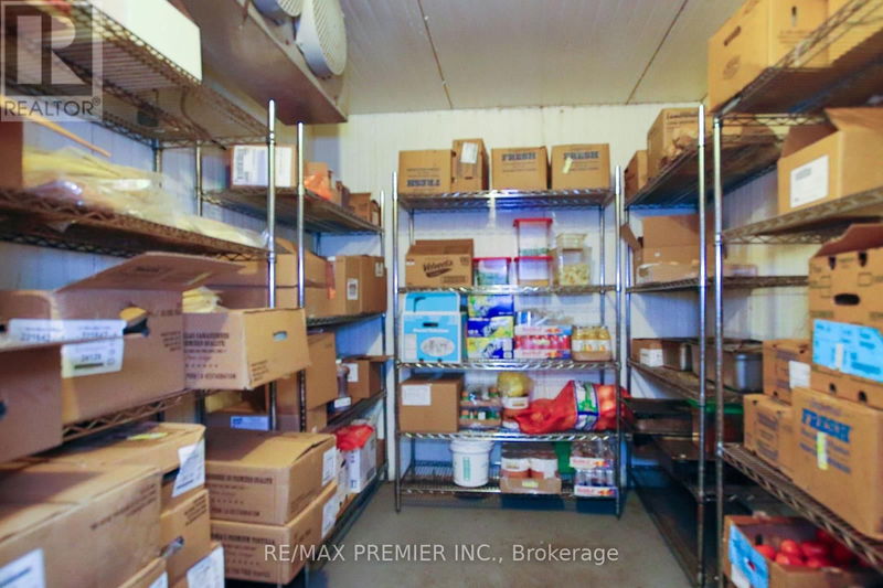 Image #1 of Restaurant for Sale at 634 Yonge Street, Toronto, Ontario