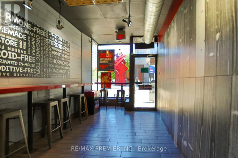 Image #1 of Restaurant for Sale at 634 Yonge Street, Toronto, Ontario