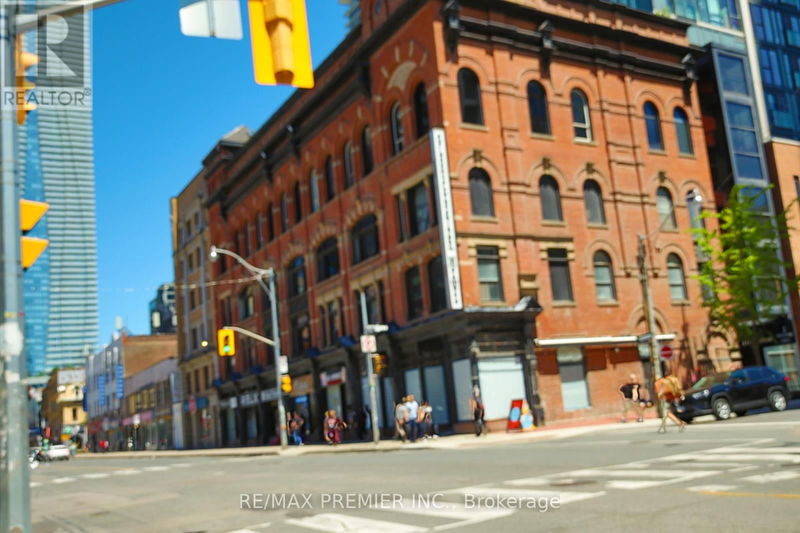 Image #1 of Restaurant for Sale at 634 Yonge Street, Toronto, Ontario