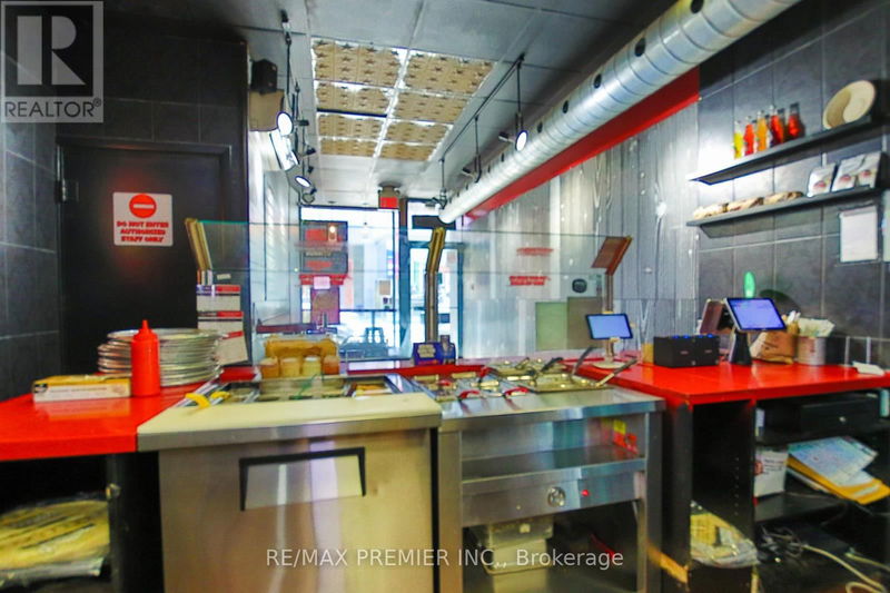 Image #1 of Restaurant for Sale at 634 Yonge Street, Toronto, Ontario