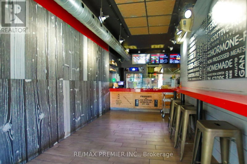Image #1 of Restaurant for Sale at 634 Yonge Street, Toronto, Ontario