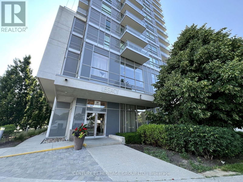  1604 - 30 Herons Hill Way  Toronto (Henry Farm), M2J0A7 | Image 1