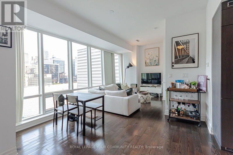  907 - 8 The Esplanade Street  Toronto (Waterfront Communities), M5E0A6 | Image 5