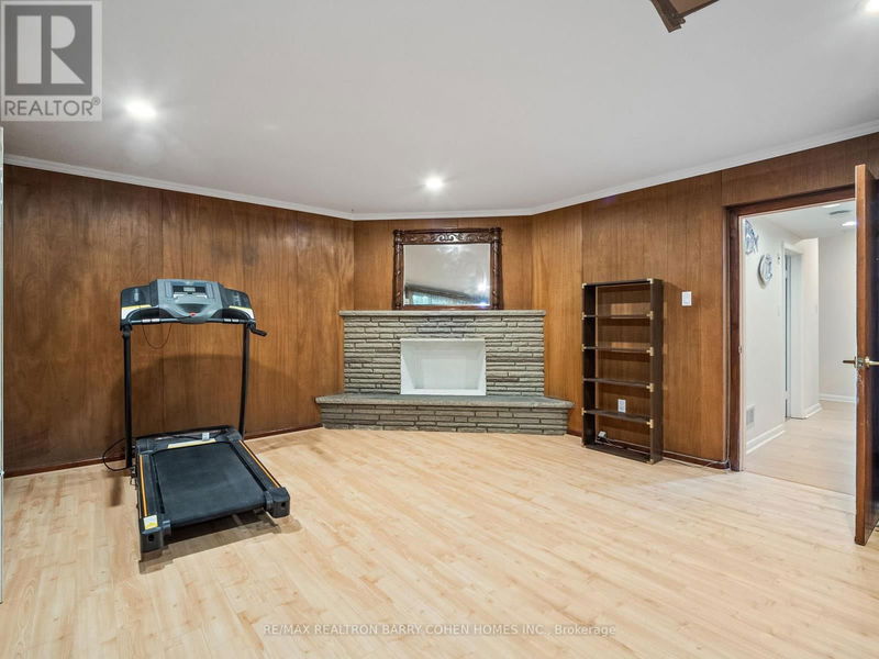 120 Laurentide Drive  Toronto (Parkwoods-Donalda), M3A3E5 | Image 17