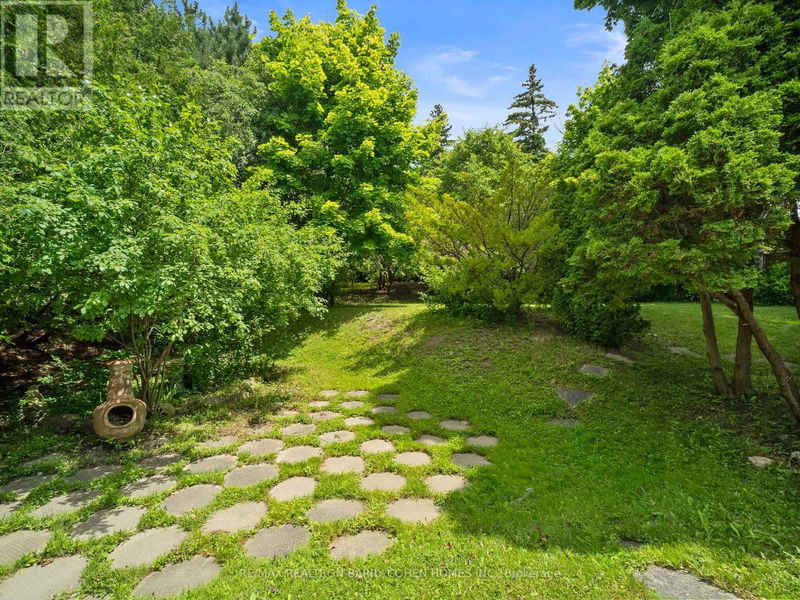 120 Laurentide Drive  Toronto (Parkwoods-Donalda), M3A3E5 | Image 20