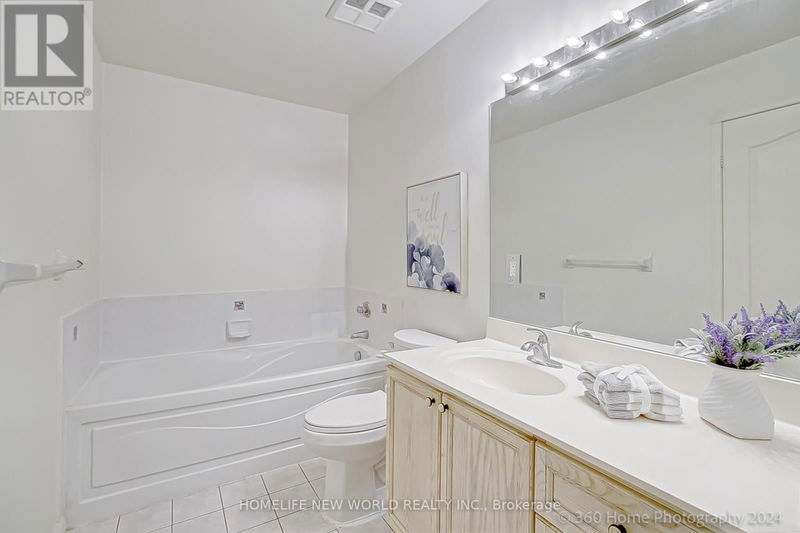 319 Grandview Way  Toronto (Willowdale East), M2N6V3 | Image 24