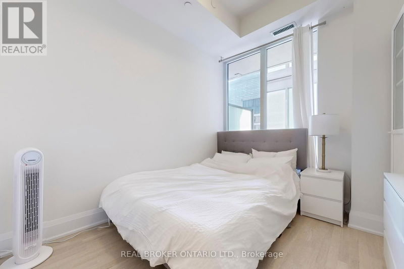  1801 - 88 Cumberland Street  Toronto (Annex), M5R1A3 | Image 11