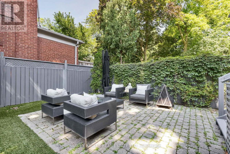 6 Astley Avenue  Toronto (Rosedale-Moore Park), M4W3B4 | Image 37