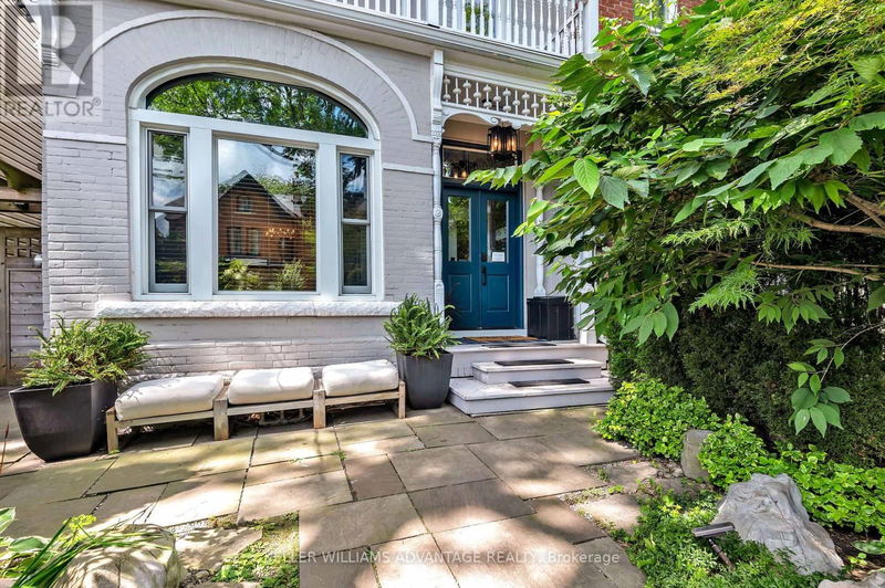 234 Seaton Street  Toronto (Moss Park), M5A2T4 | Image 2