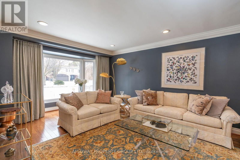 189 Banbury Road  Toronto (Banbury-Don Mills), M3B3C6 | Image 3