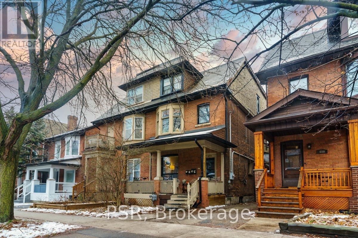 200 - 678 HURON STREET Image 1