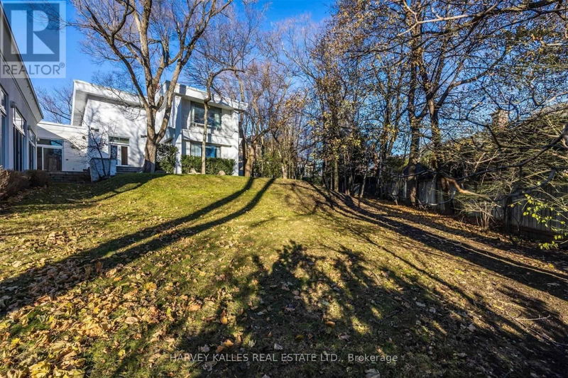 39 Burton Road  Toronto (Forest Hill South), M5P1V1 | Image 27