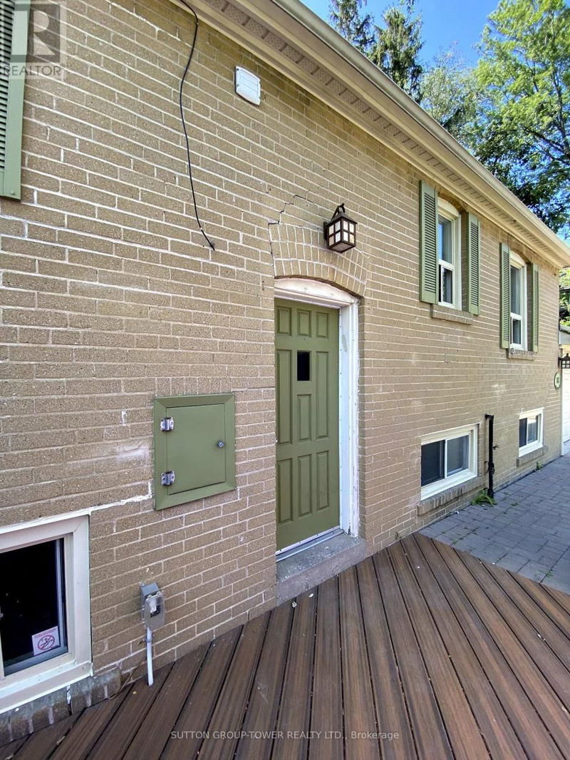 188 Carmichael Avenue  Toronto (Bedford Park-Nortown), M5M2X3 | Image 18