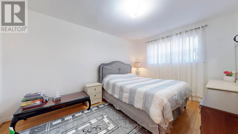 88 Garthdale Court  Toronto (Bathurst Manor), M3H5P9 | Image 13