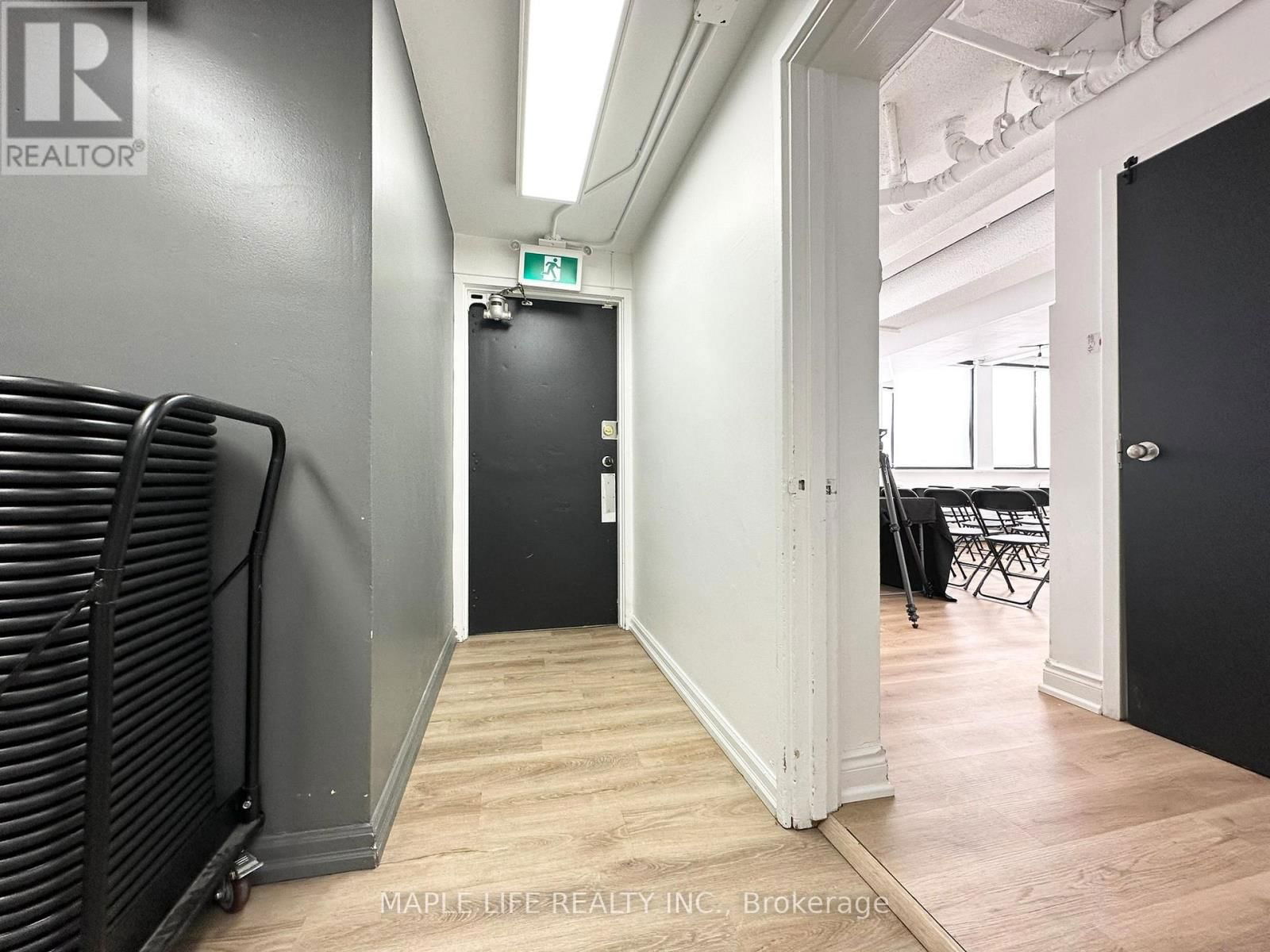 LOWER - 901 YONGE STREET Image 27